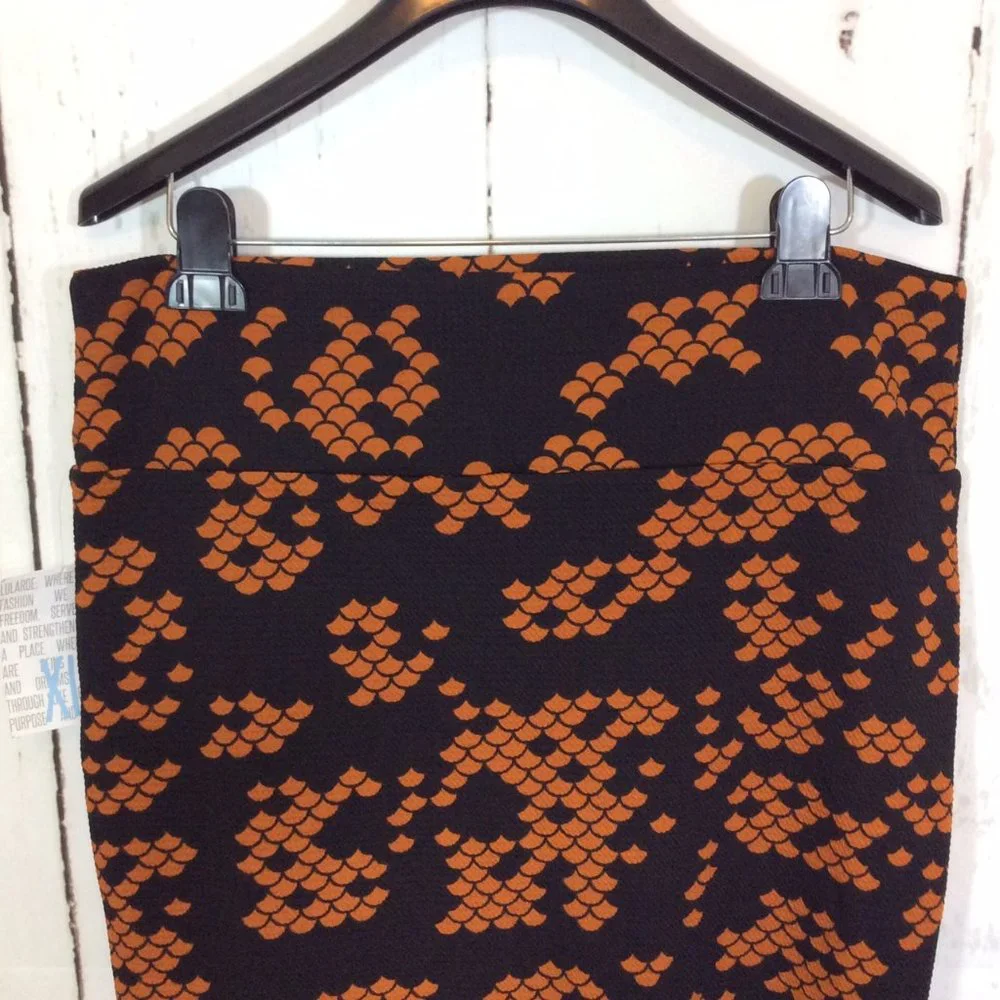 LuLaRoe CASSIE Pencil Stretch Skirt Size XL Black Knit Pull‎ On NWT